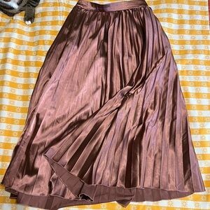 Mauve silky accordion pleated midi skirt